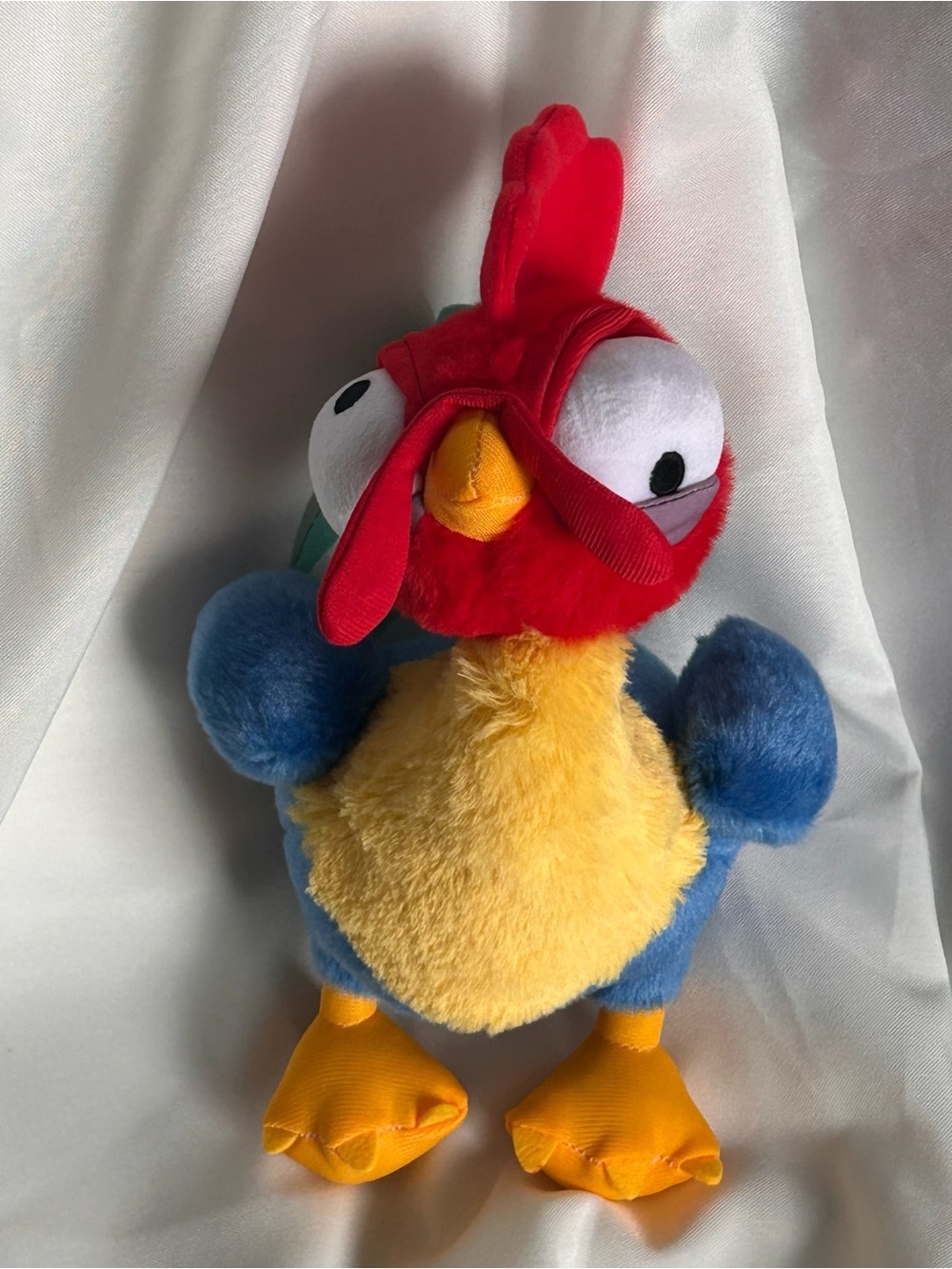 Moana Hei Hei blush stuffed animal 8”